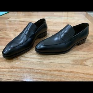 Carmina Men’s $495 Goodyear Welted Leather Loafers